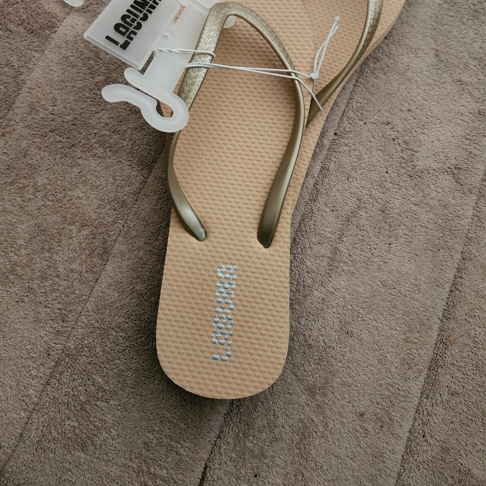Flip flops